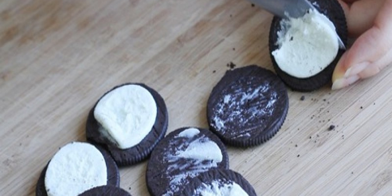 banh-trung-thu-oreo-thom-deo-la-mieng-sieu-de-lam banh-trung-thu-oreo-thom-deo-la-mieng-sieu-de-lam