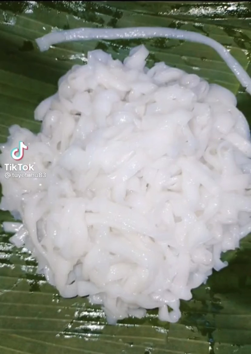 Cẩm nang "cơm nguội" mùa dịch: Làm phở bằng cơm nguội